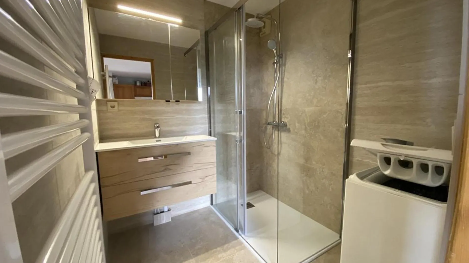 Appartement 6 Pers, 2 Ch, A Crest-Voland, Proche Pistes Et Commerces - Fr-1-733-15 Apartment